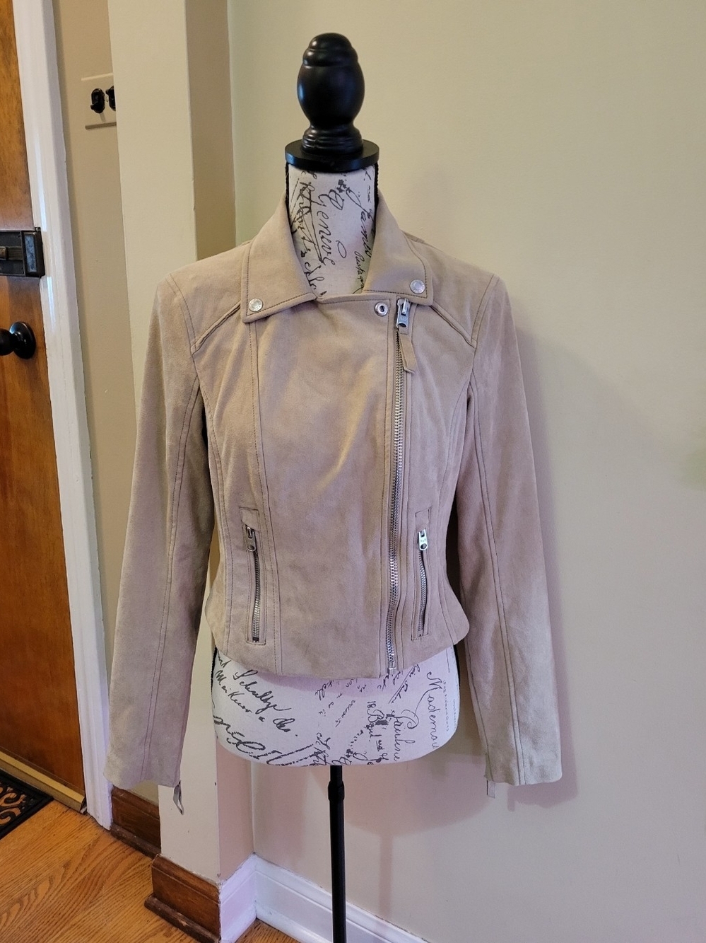 Abercrombie & Fitch Moto Jacket in Beige Size Large Like New